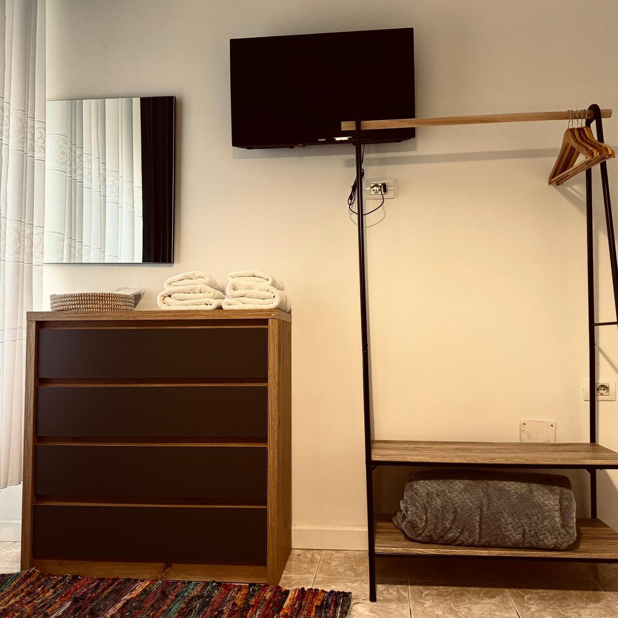 טיראנה Hi5 Rooms מראה חיצוני תמונה